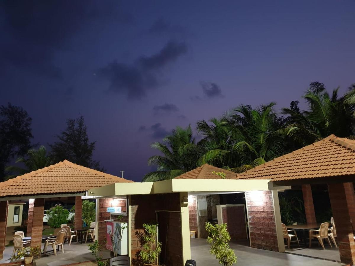 Sagar Sawali Beach Resort Karde Dāpoli Eksteriør billede